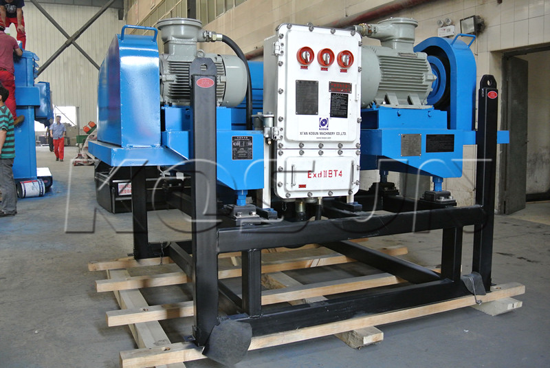 臥式螺旋卸料沉降離心機(jī)