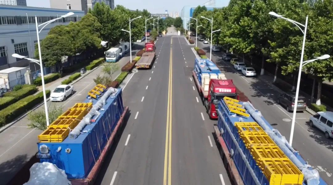 550修井機(jī)固控系統(tǒng)發(fā)往利比亞項(xiàng)目現(xiàn)場(chǎng)